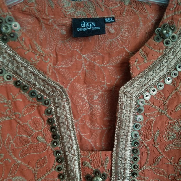 Embroidered embellished orange and gold top - Picture 3 of 7